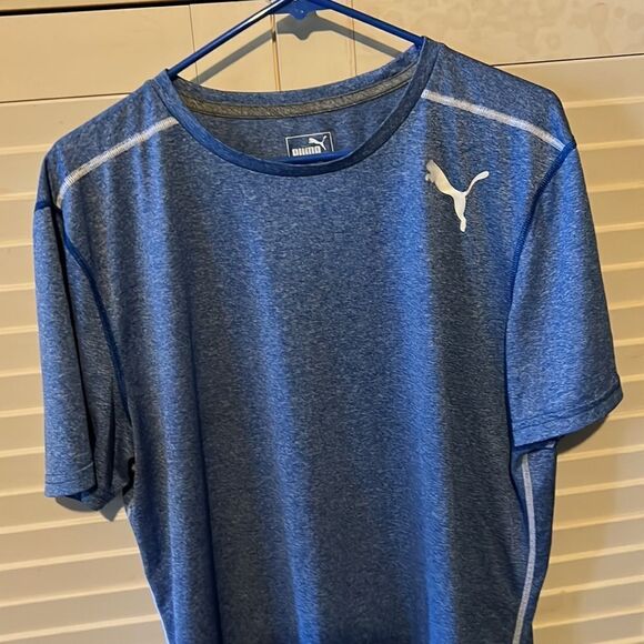 Men’s blue light weight puma T-shirt - Picture 2 of 3